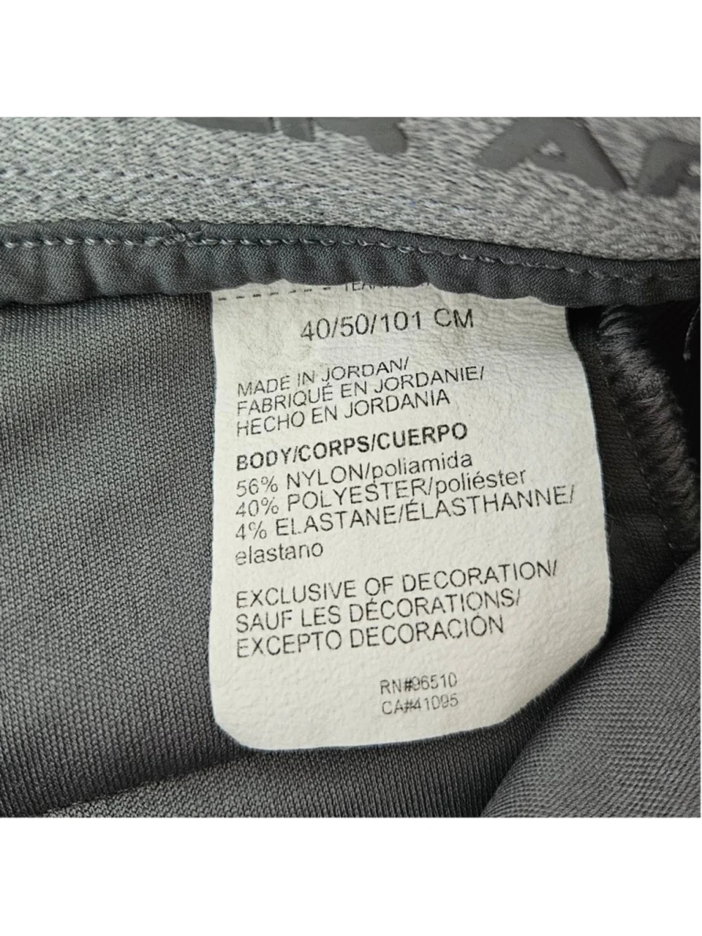 Under Armour Men's Gray Flat Front Loose Fit Golf Performance Shorts Waist 40